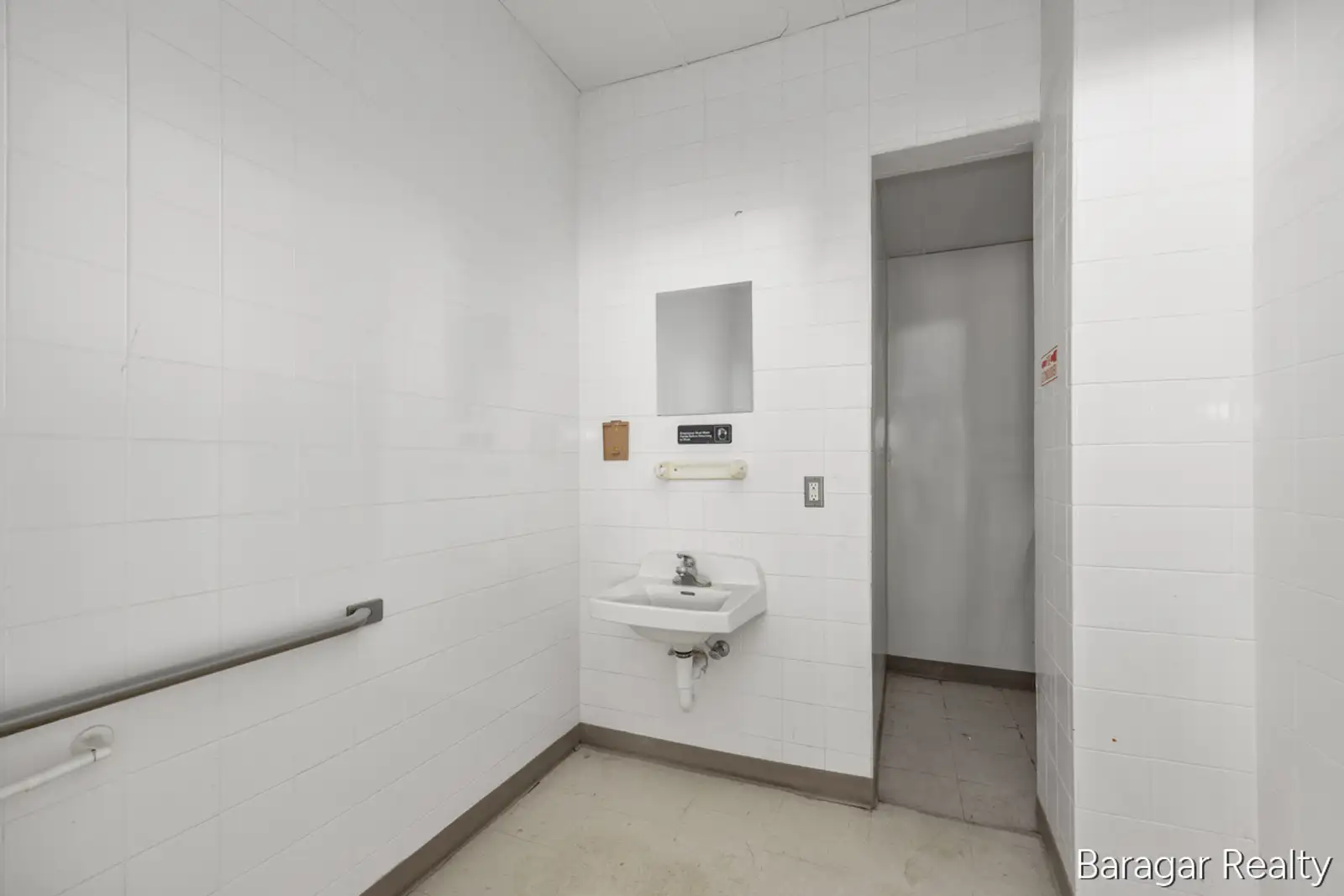 133 S Lafayette St image 22