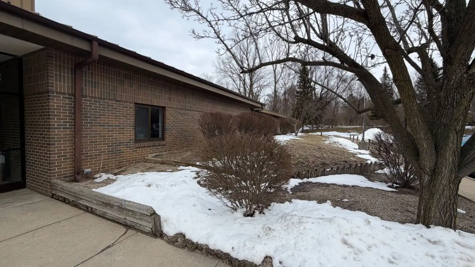 497 Waukonda Ave image 7