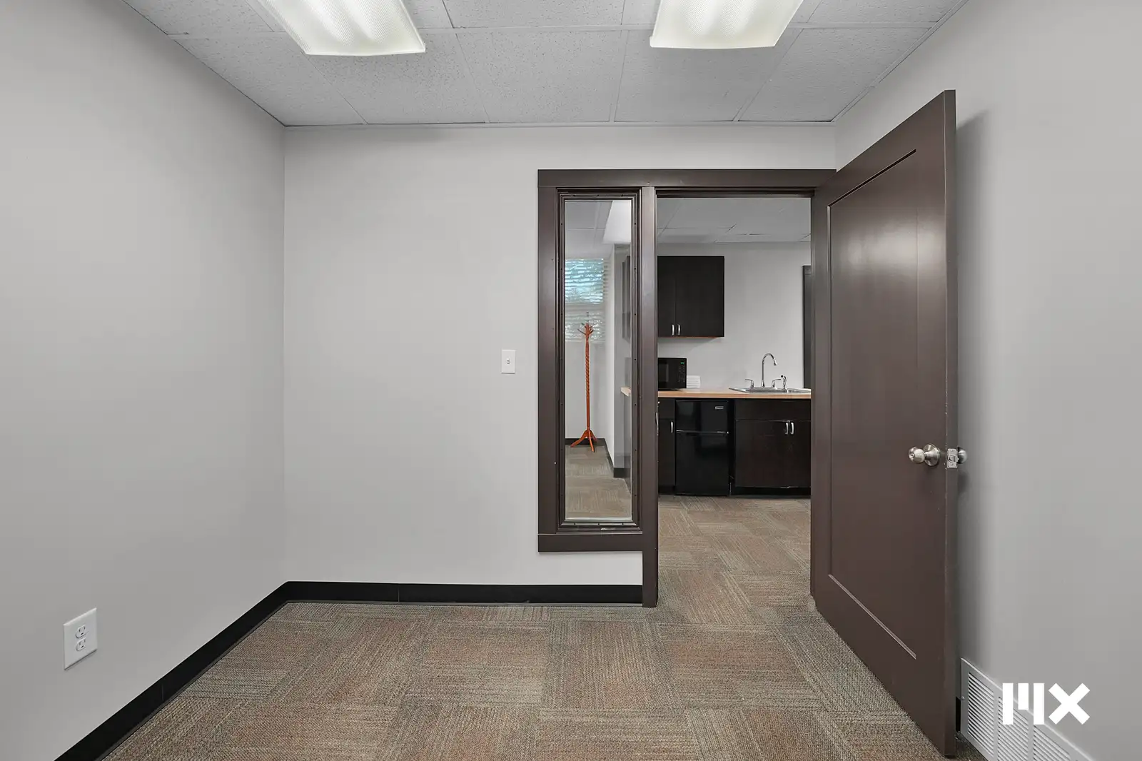 Individual Office space for lease image 6