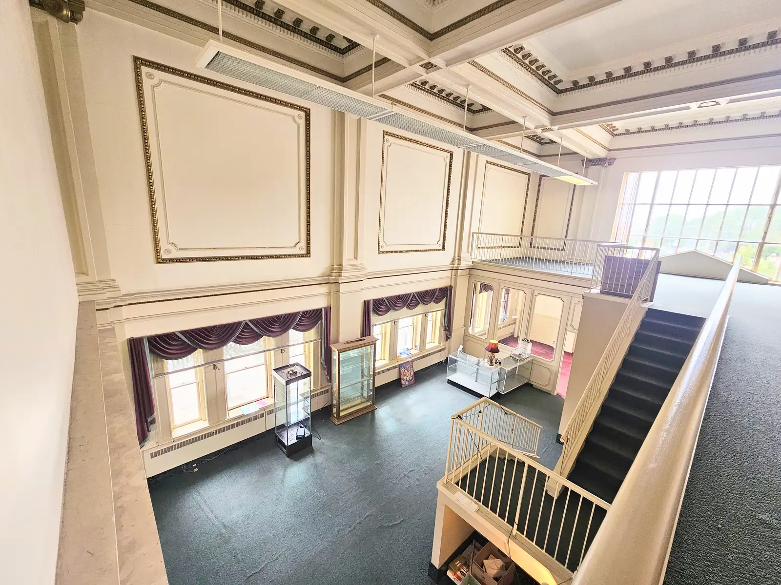 400 Court St image 3