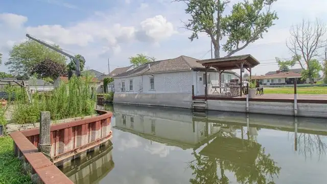 View image 12