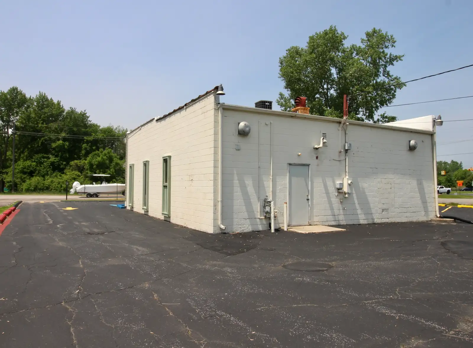 33053 W Jefferson Ave image 4