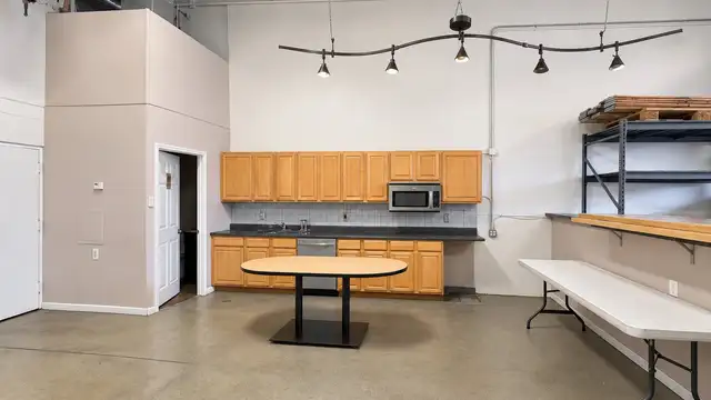 4630 - Ann Arbor Office/Flex/ Warehouse for Lease - Pittsfield Twp thumbnail 5