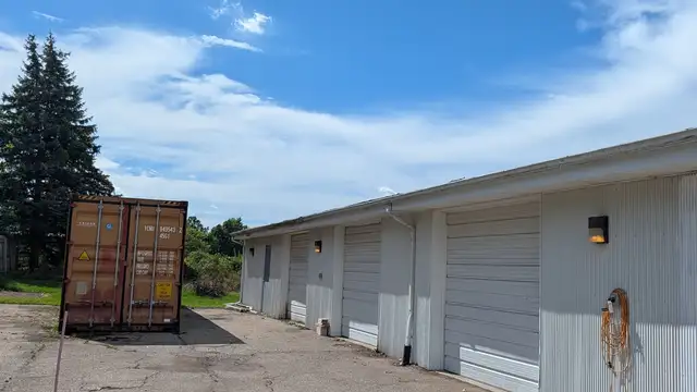 10460 N Holly Rd thumbnail 5