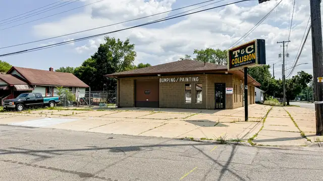 1902 Nebraska Ave thumbnail 1
