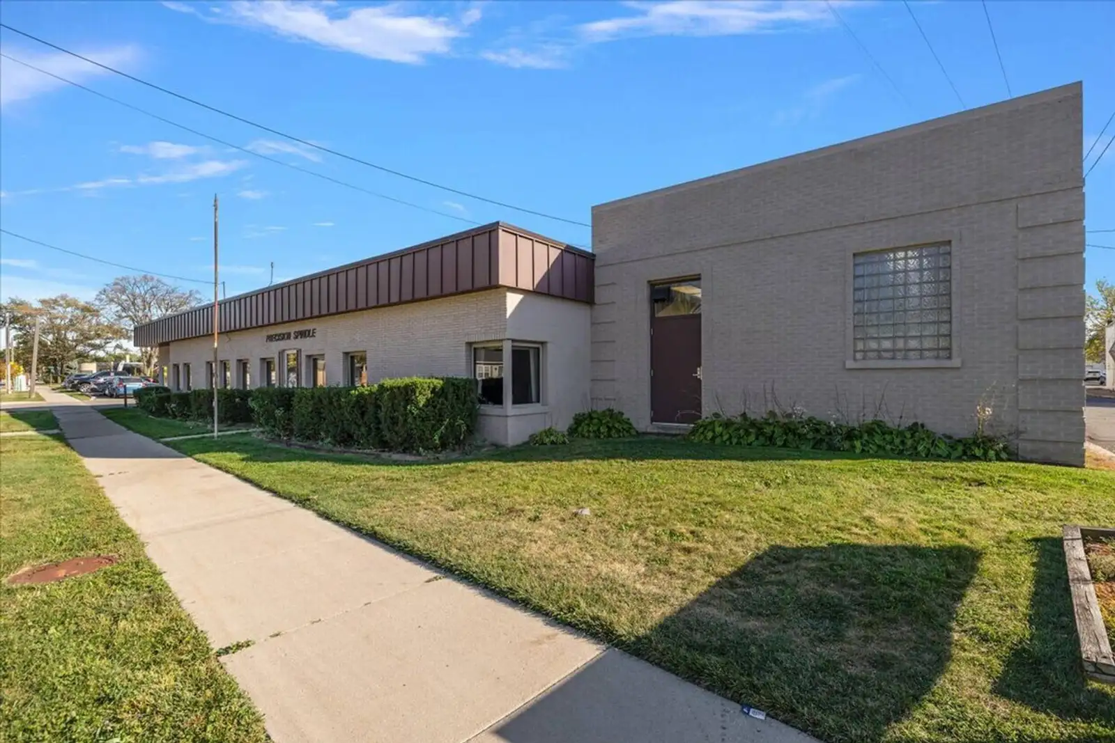 836 Woodward Heights image 4