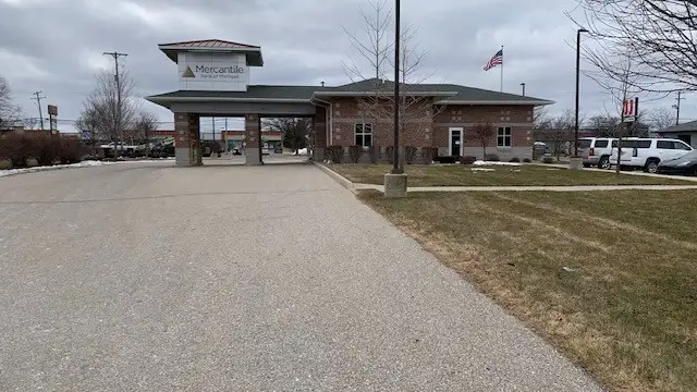 PRIME COMMERCIAL PROPERTY WITH DRIVE-THRU thumbnail 4