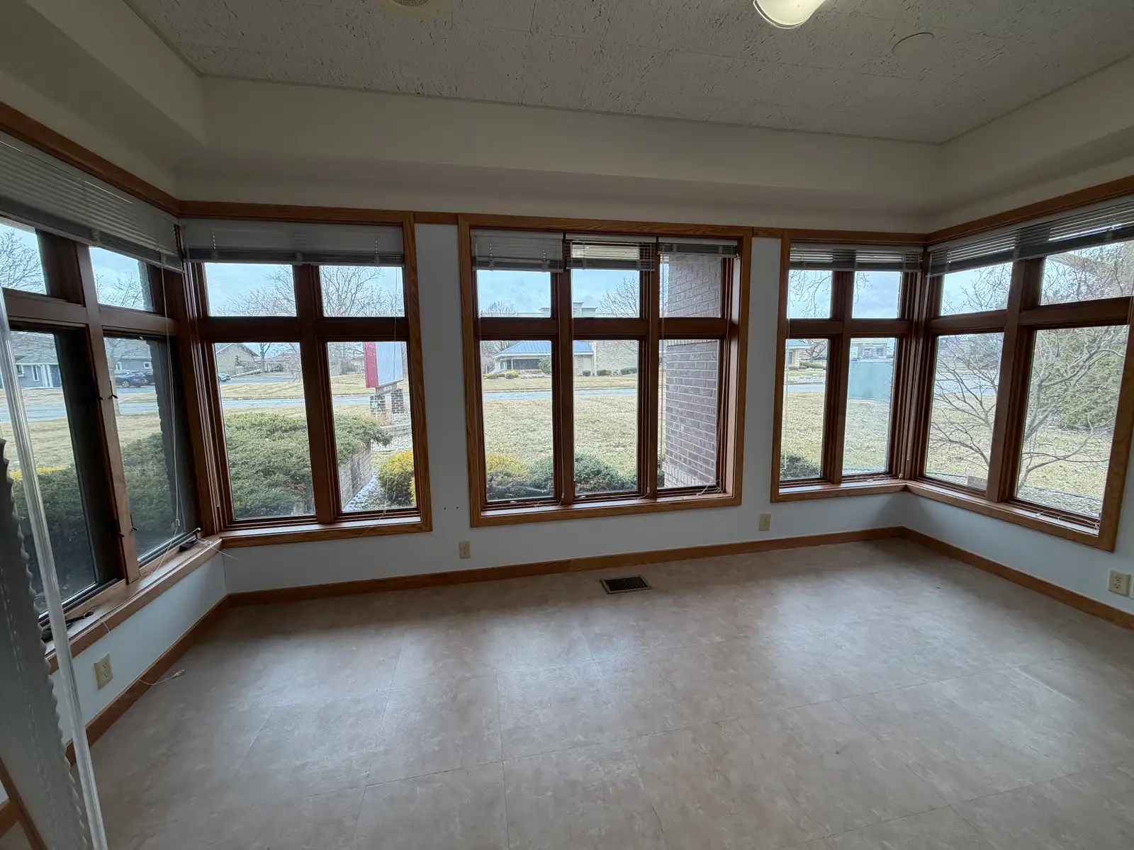 4884 Berl Dr image 17