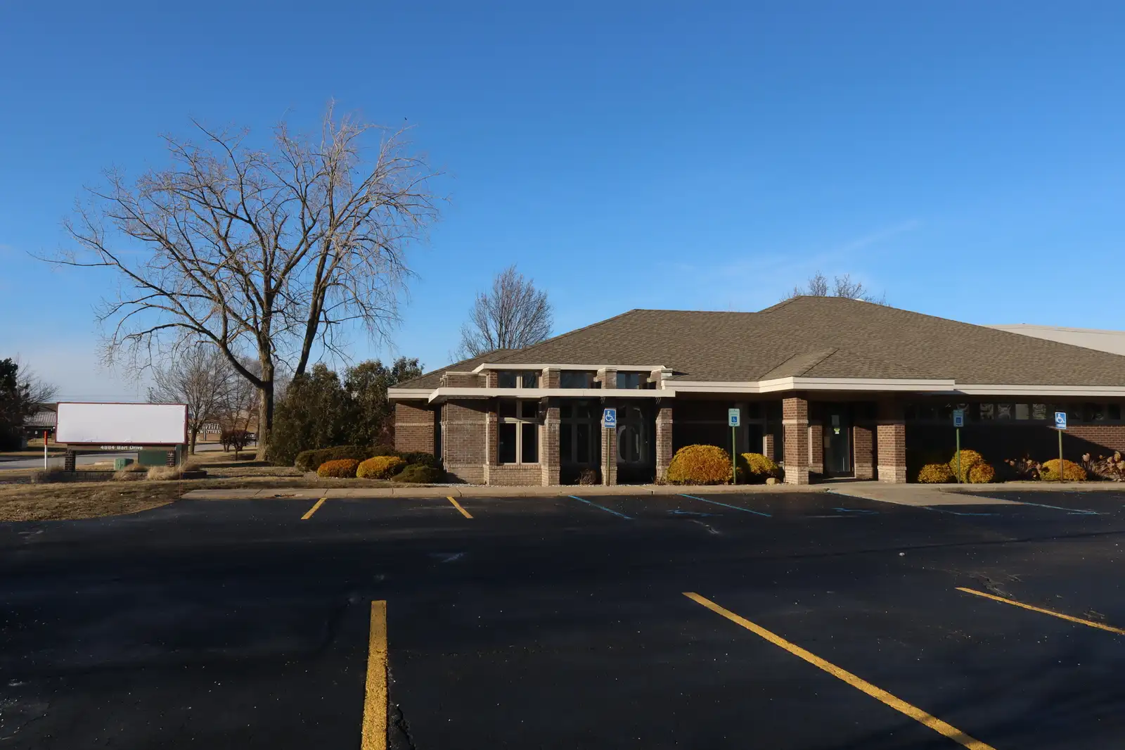 4884 Berl Dr image 5