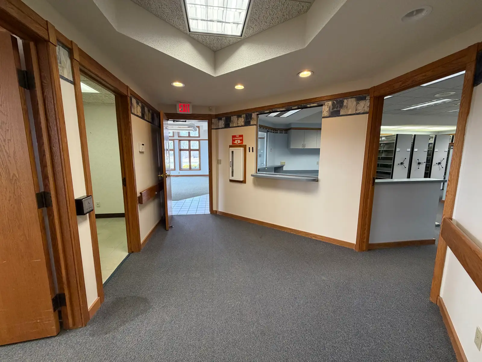 4884 Berl Dr image 35