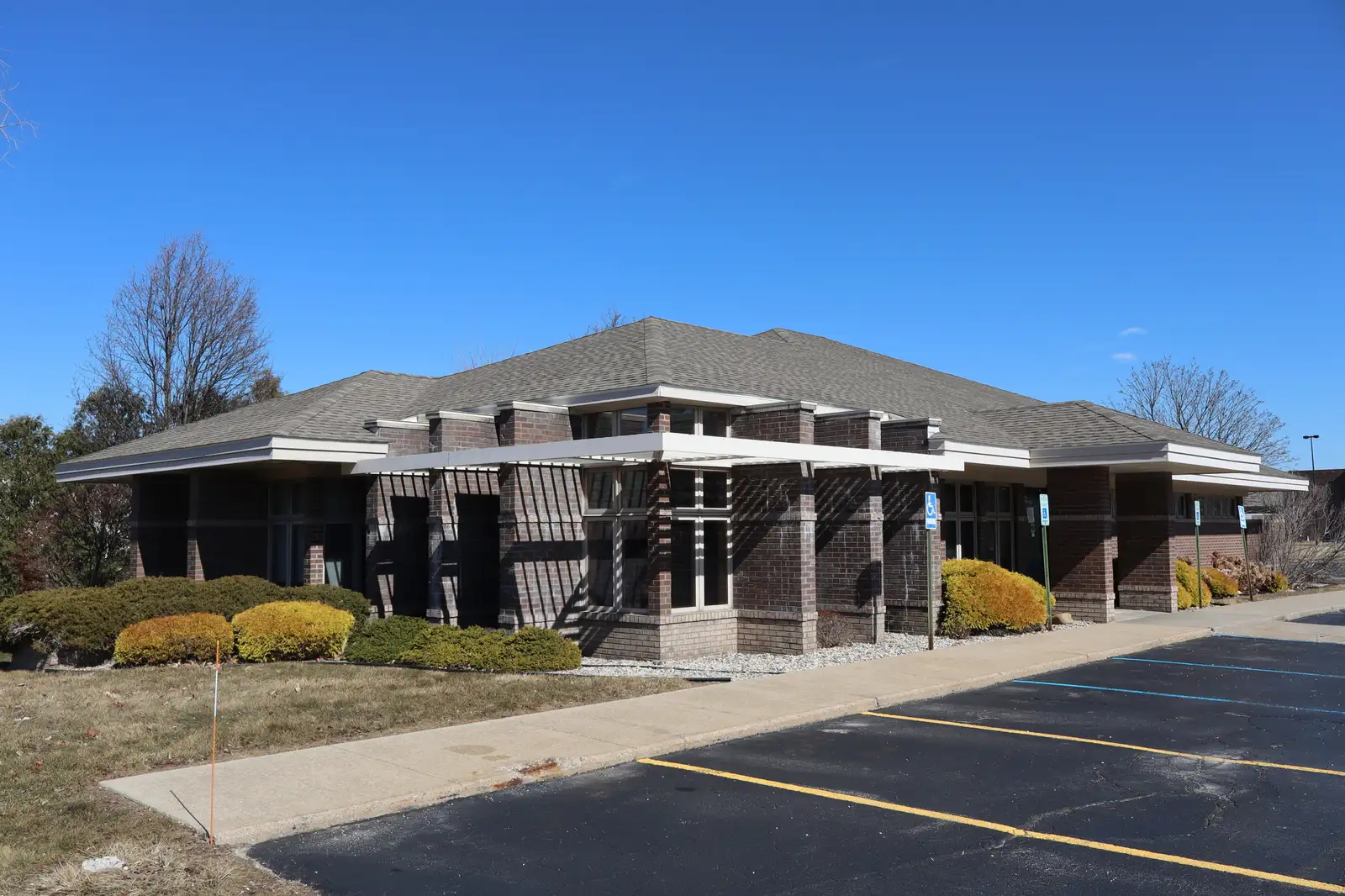 4884 Berl Dr image 1