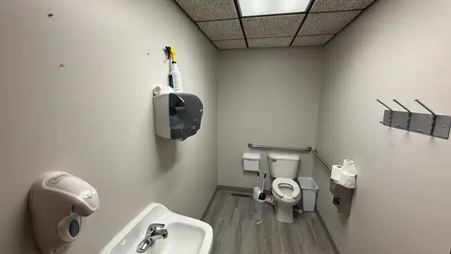 805 W Michigan Ave - Two Unit Medical Office thumbnail 5