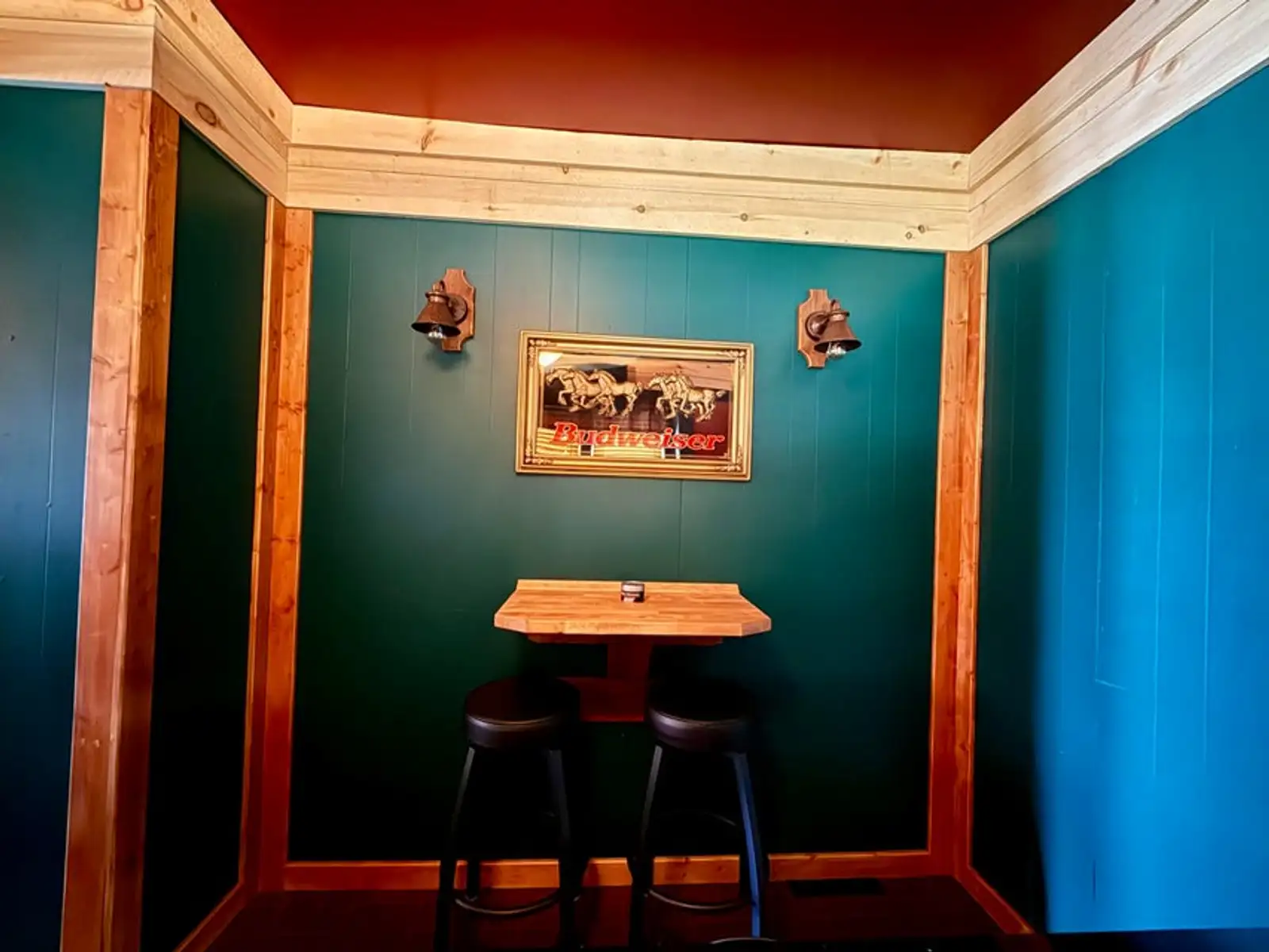 Cobblestone Bar & Grill image 11