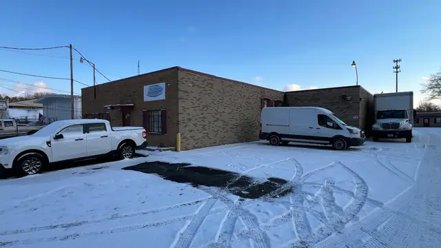 Industrial/Flex for Lease thumbnail 3