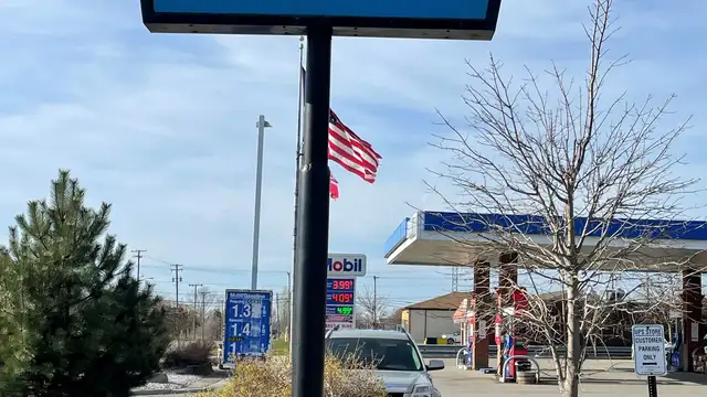 64155 Van Dyke Ave thumbnail 2
