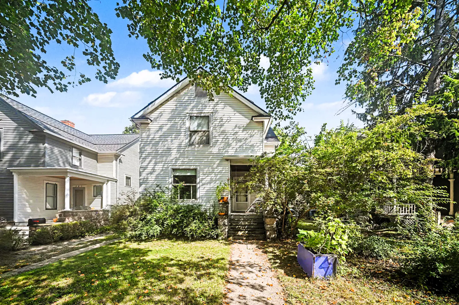 329 Catherine St