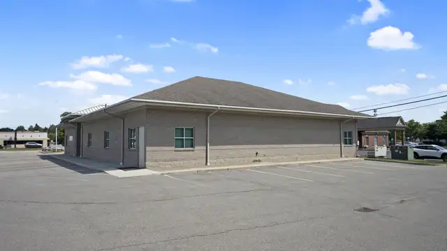 Medical Office Sublease thumbnail 4
