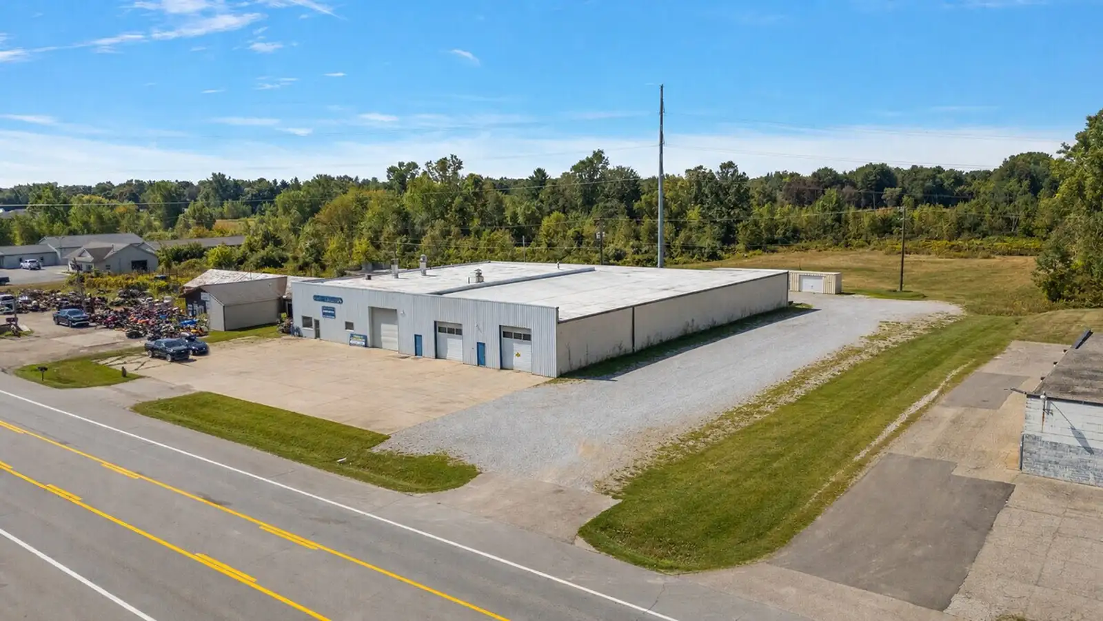 2025 Lapeer Rd image 5