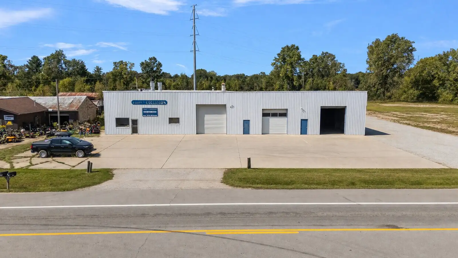 2025 Lapeer Rd image 4