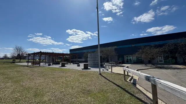 View image 1