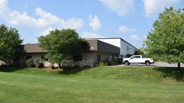 Industrial Manufacturing & Warehouse thumbnail 2