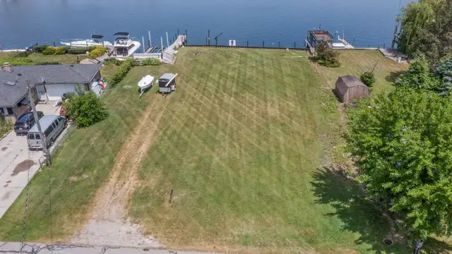38187 Huron Pointe Dr: Vacant Lot thumbnail 4