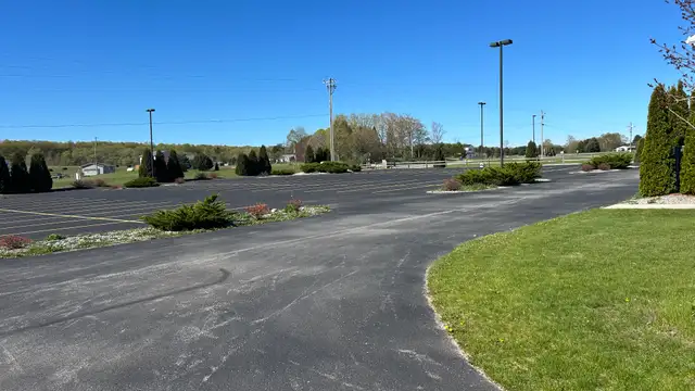 4975 E Traverse Hwy thumbnail 3