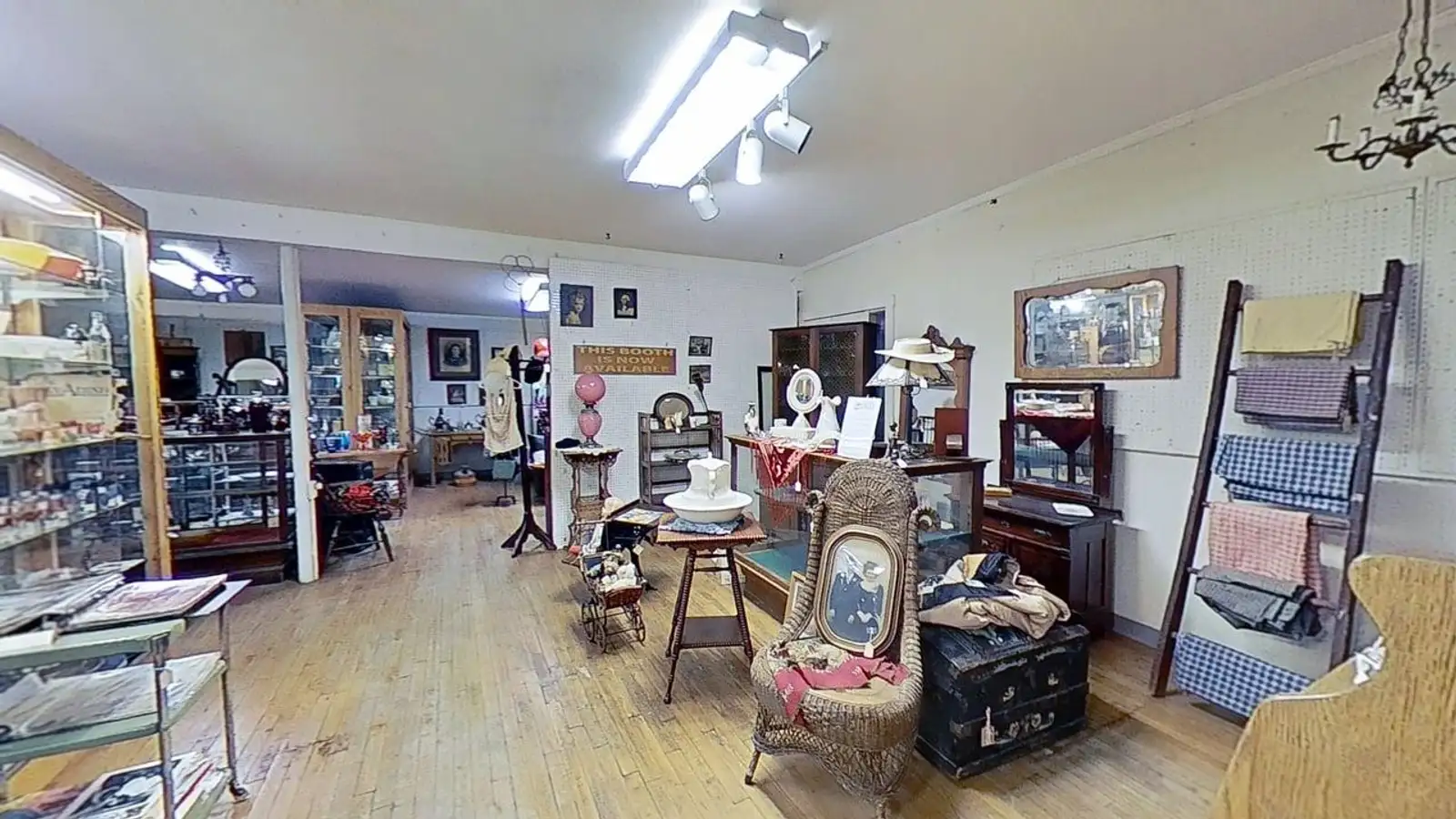 207 N Mason St image 4