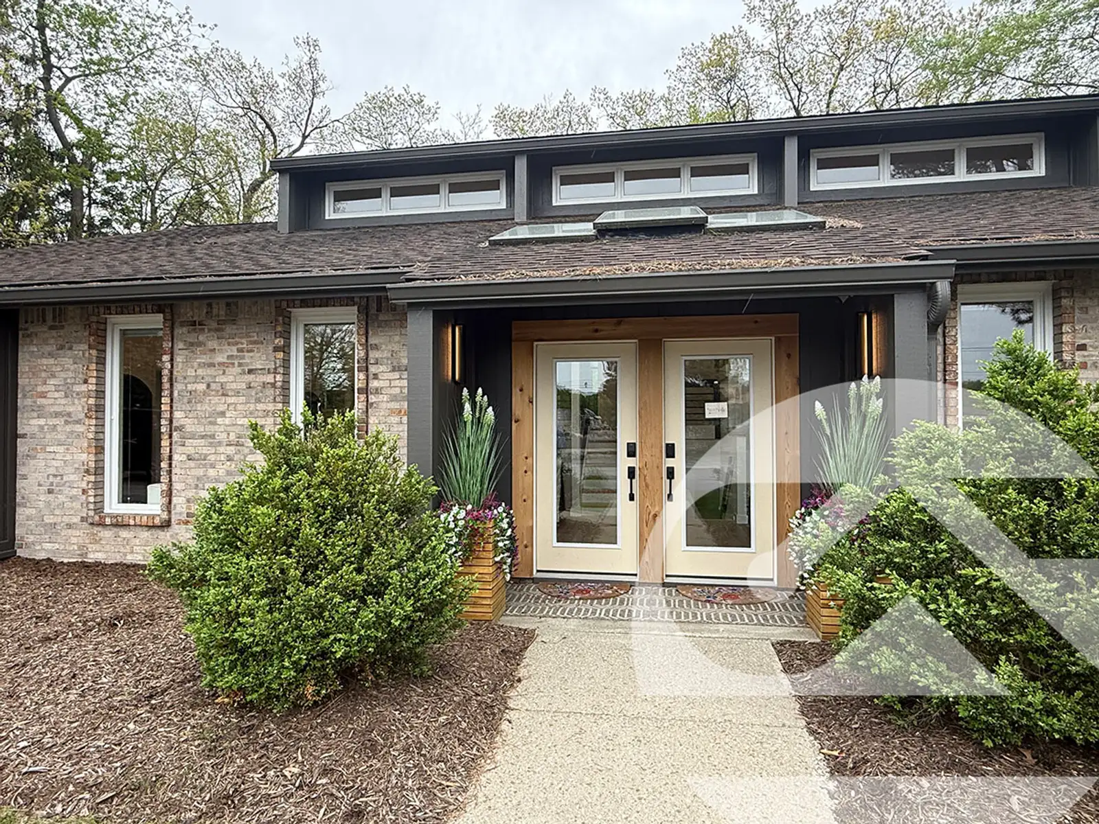 6635 Central Ave image 1