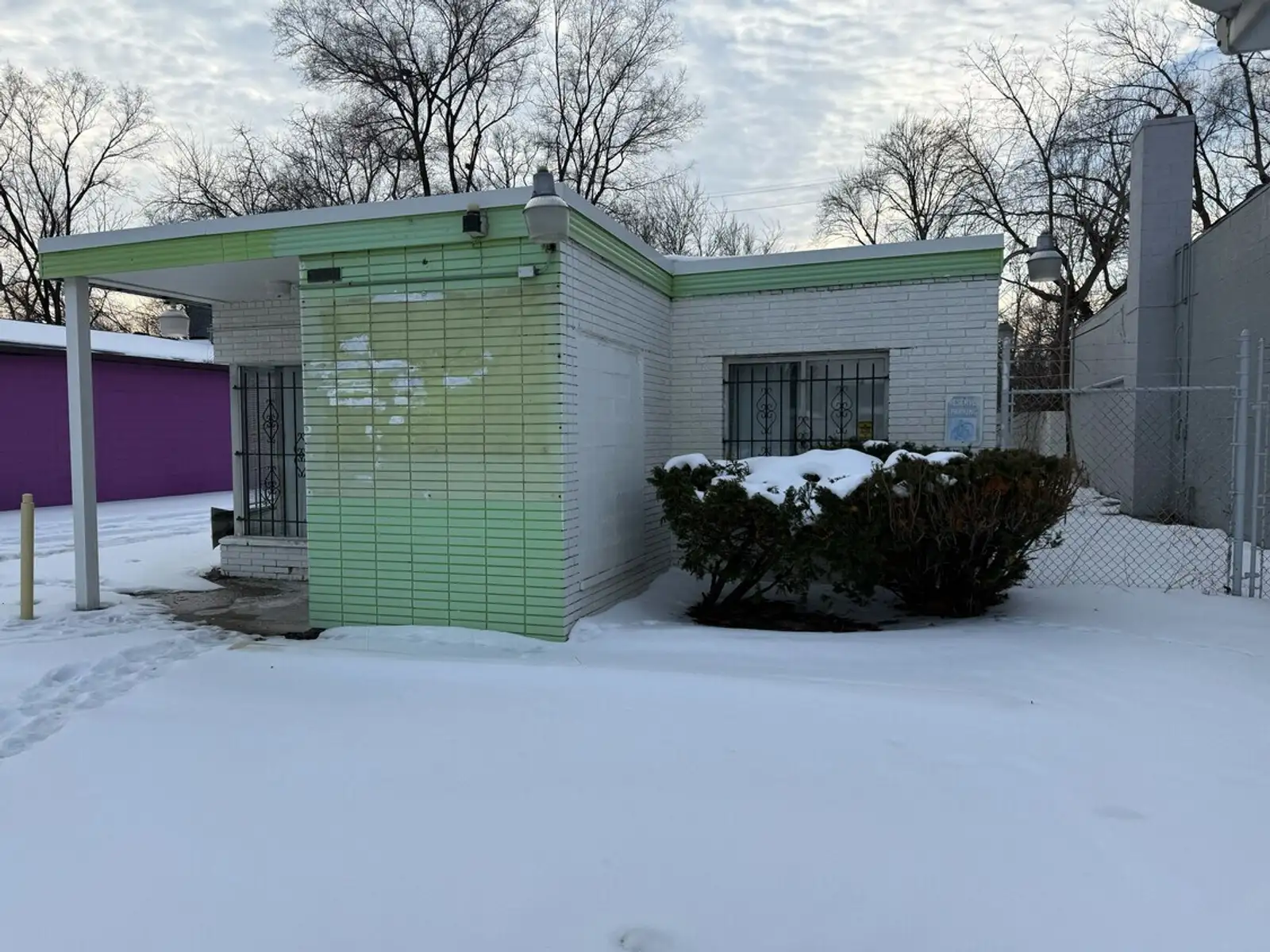 18041 Greenfield Rd image 4