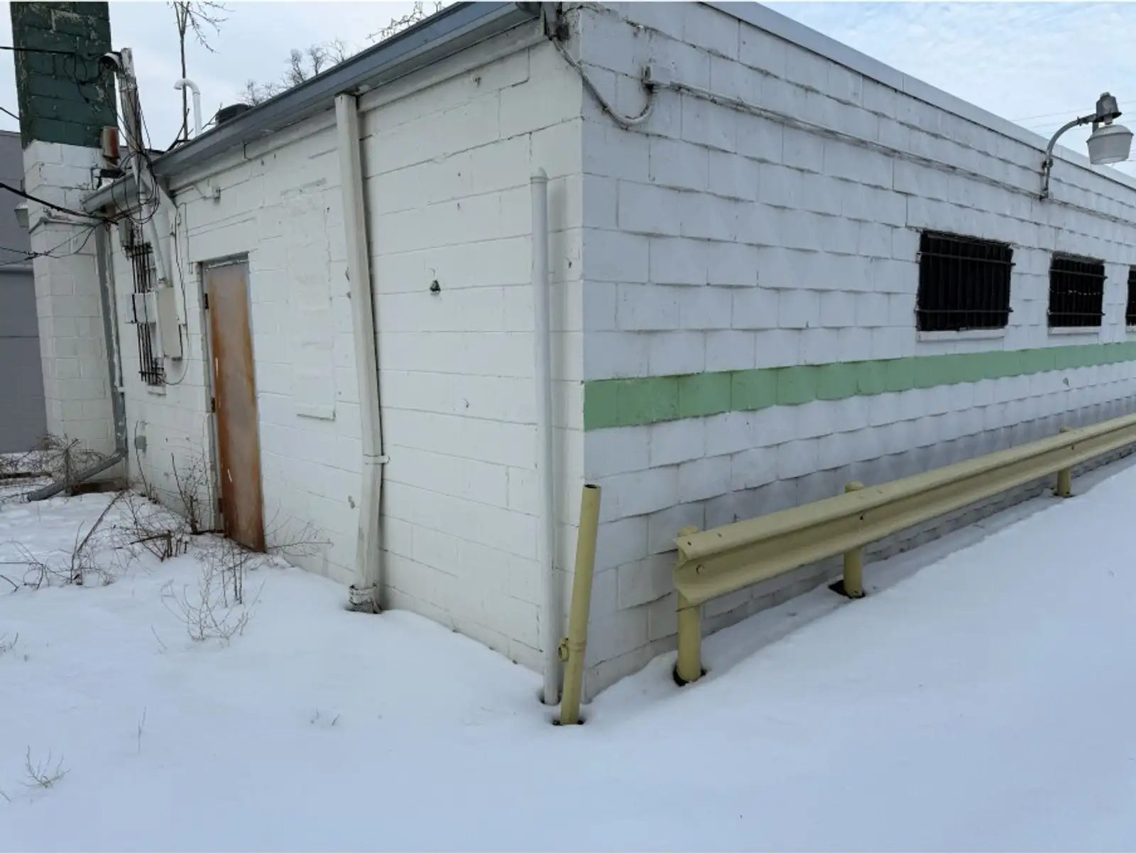 18041 Greenfield Rd image 5