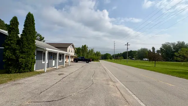 9066 N Bayshore Dr thumbnail 5