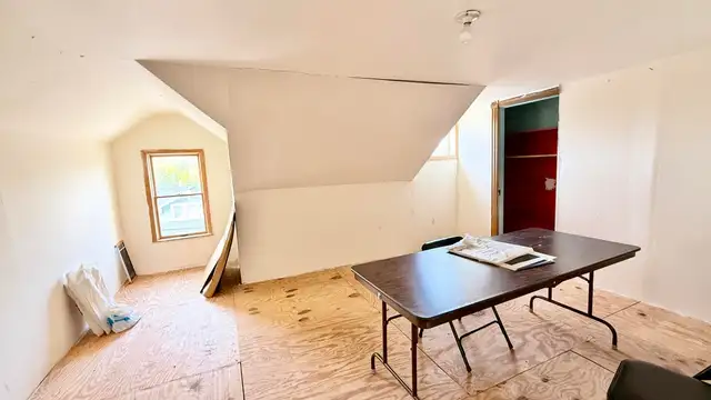 View image 18