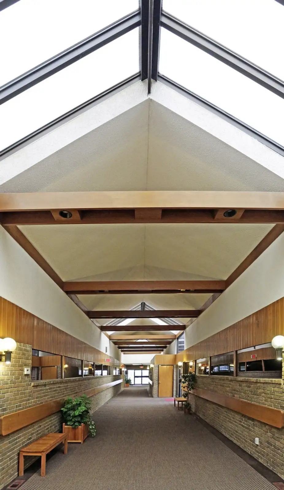 Willow Oak Professional Building image 2