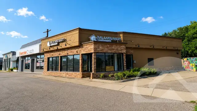 32867 Woodward Ave thumbnail 1