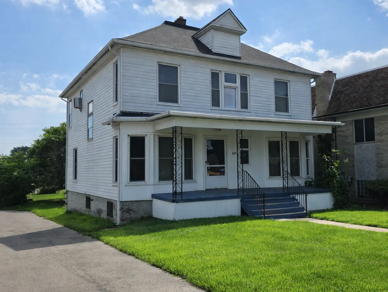 231 SB Gratiot