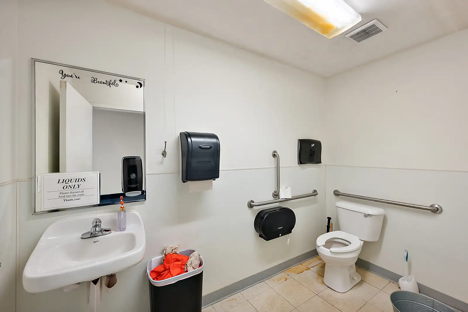 26445-26447 Gratiot Ave image 10