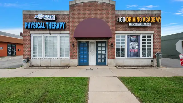 26445-26447 Gratiot Ave thumbnail 3