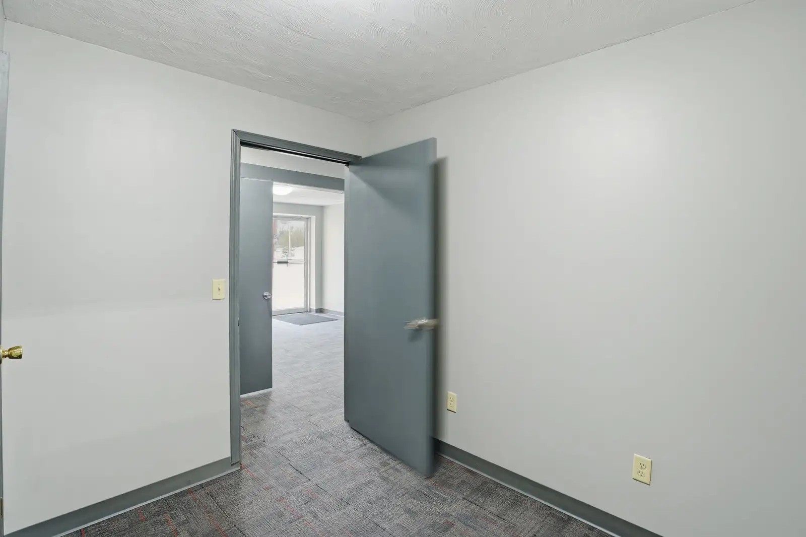 3499 E Main St image 17