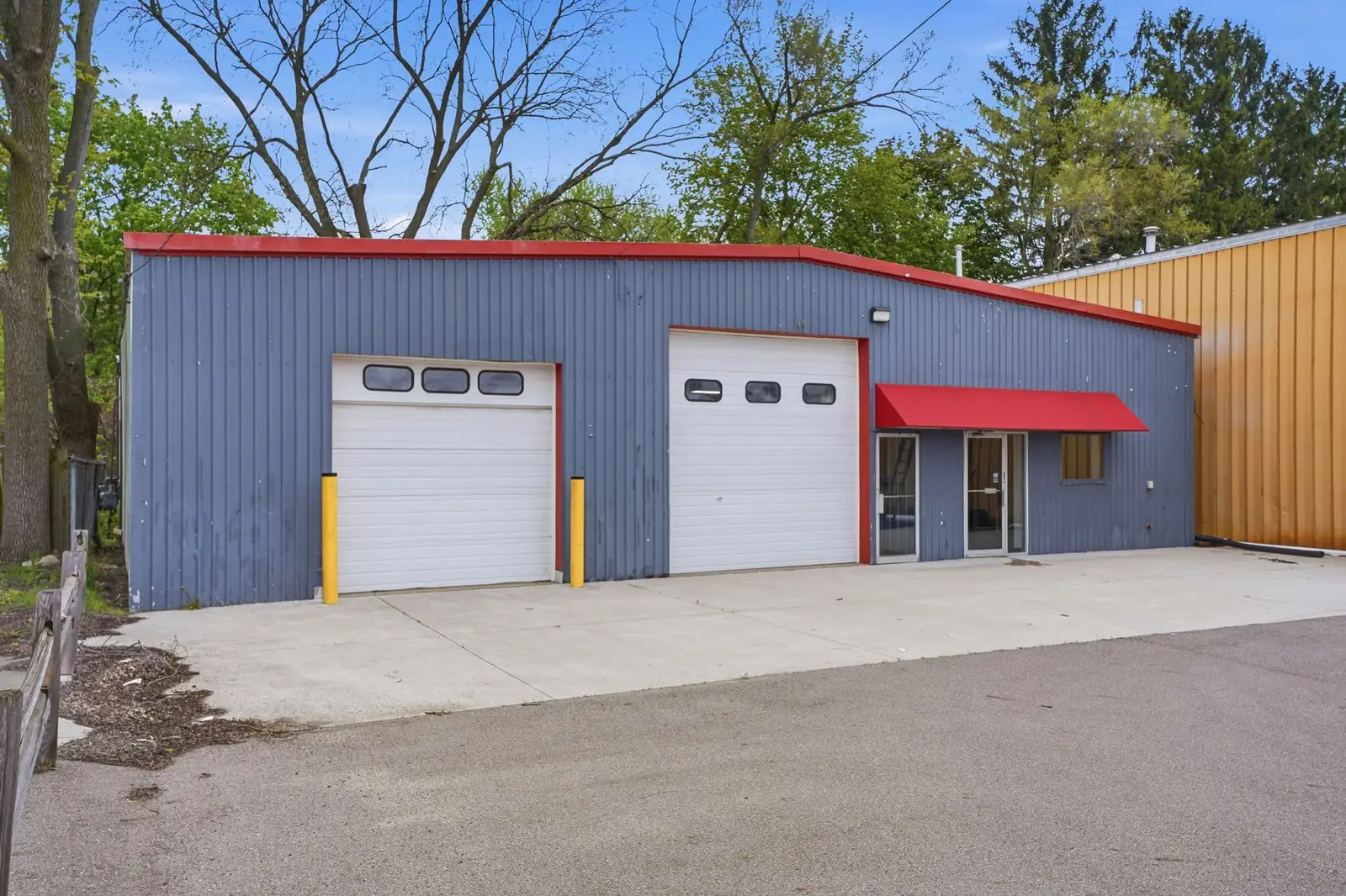 3499 E Main St image 3