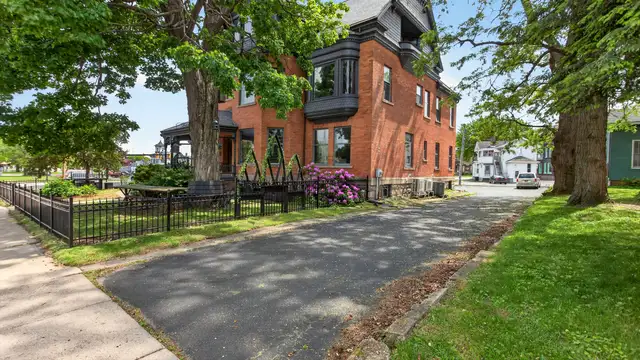 View image 19