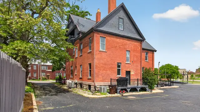 View image 12