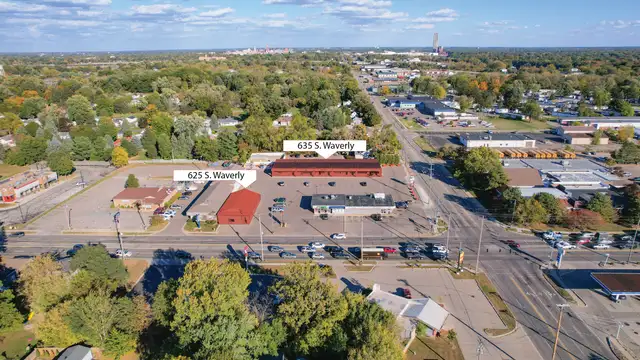 Waverly Road Plaza thumbnail 5