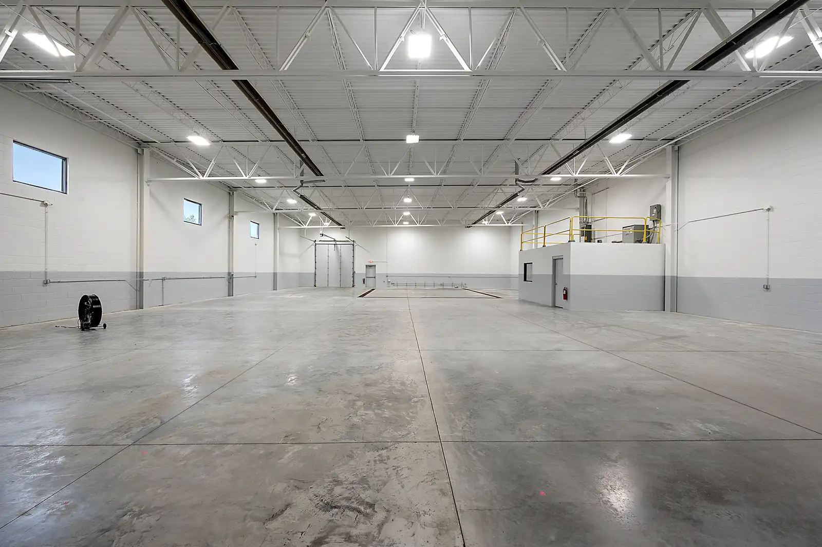 42628 Executive Dr image 9