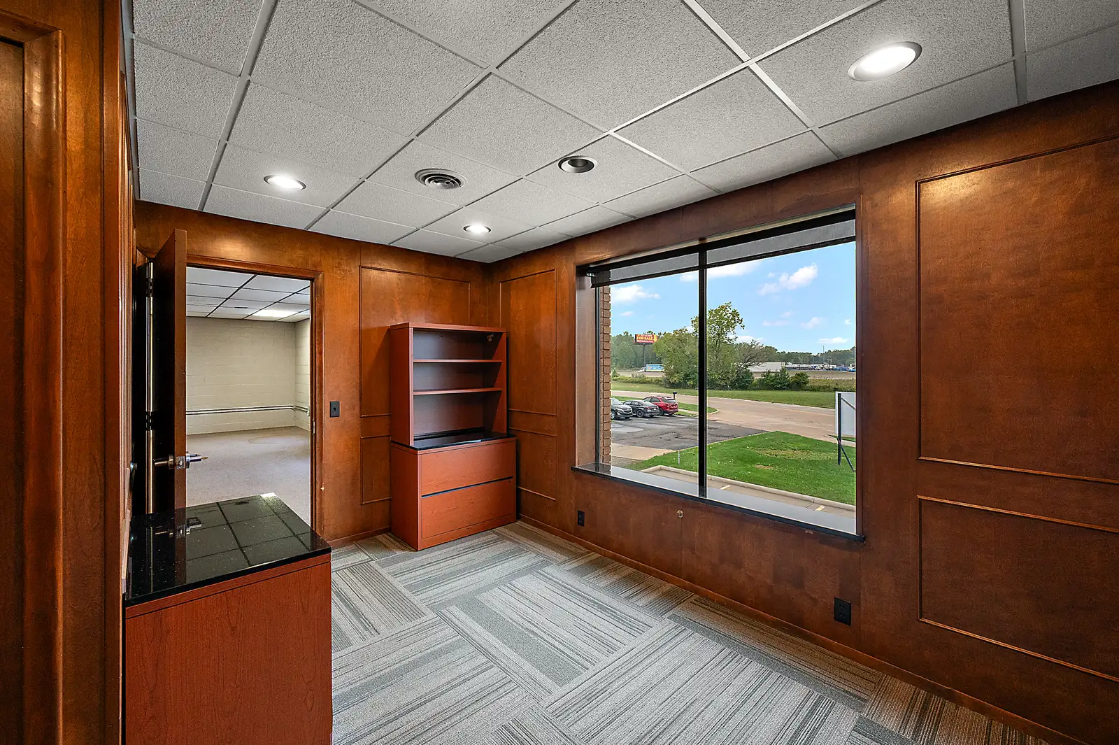 42628 Executive Dr image 11