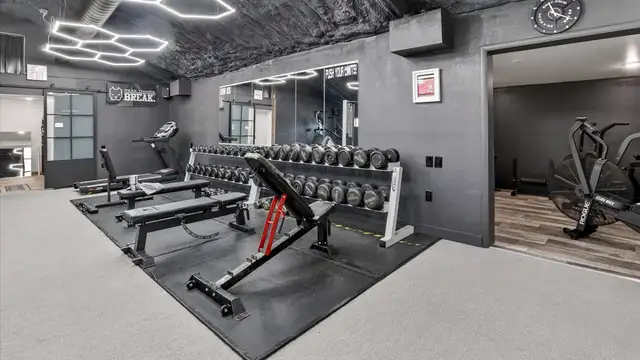 View image 25