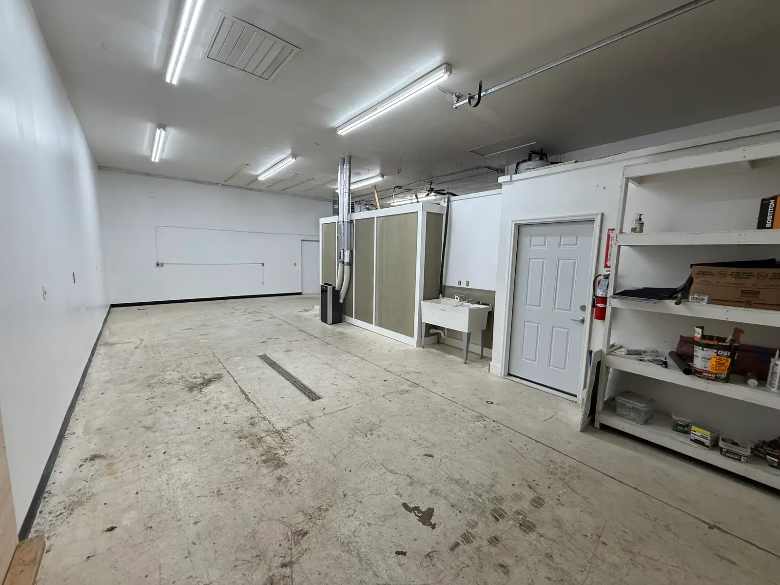 400 Business Centre Dr image 17