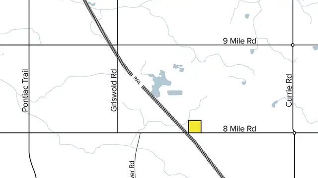 Eight Mile Rd thumbnail 2