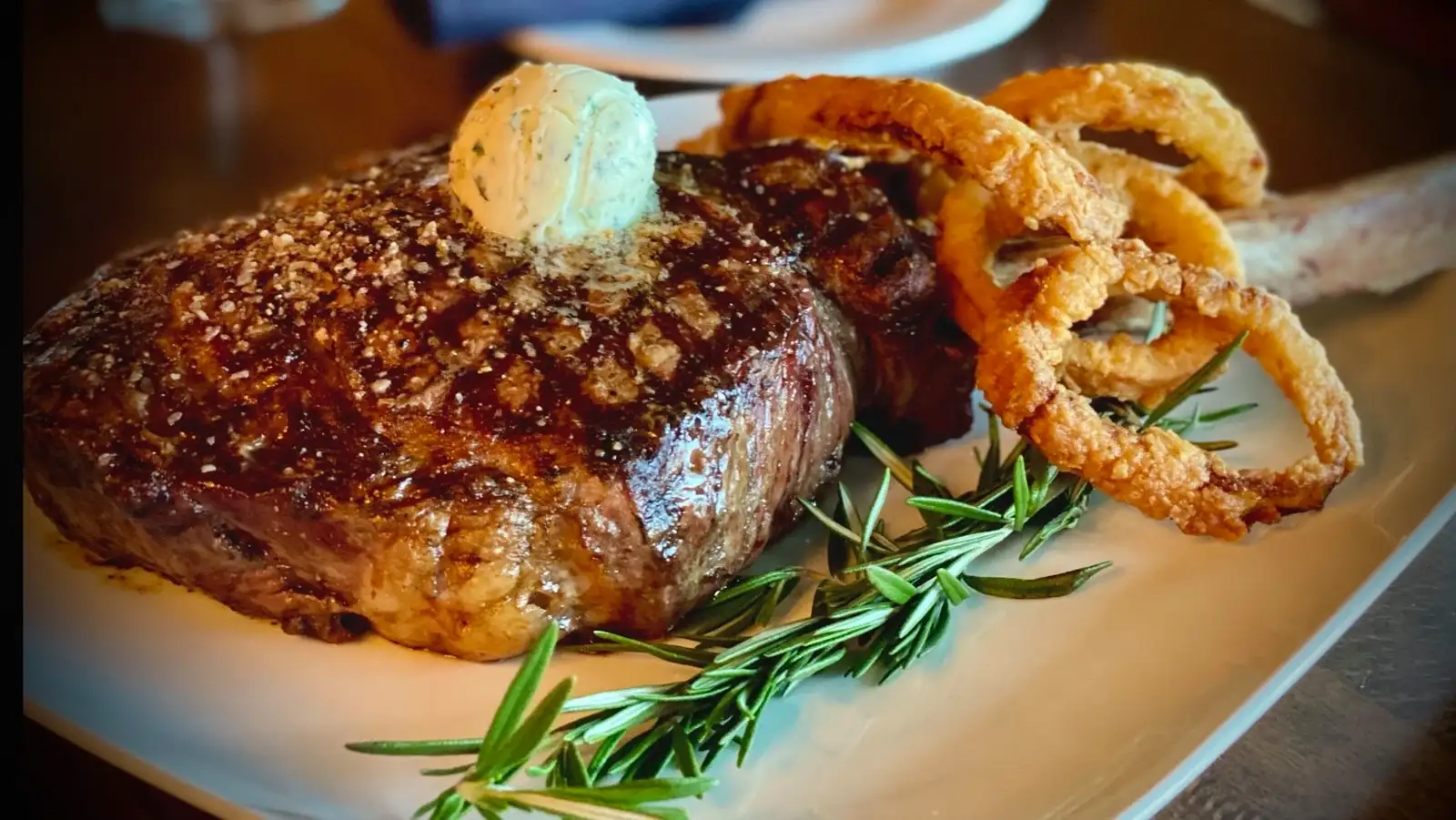 NORTH OAKLAND COUNTY STEAKHOUSE