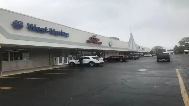 Algonac Shopping Center For Lease thumbnail 2